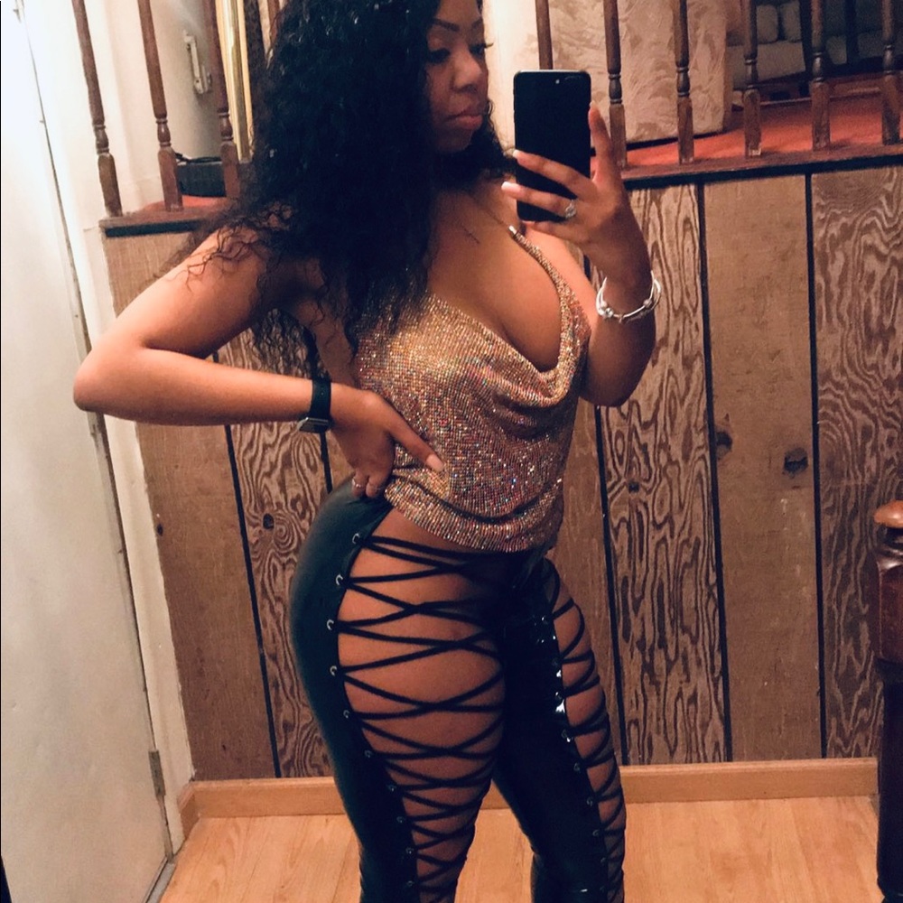 Meet your Posher, Alexis